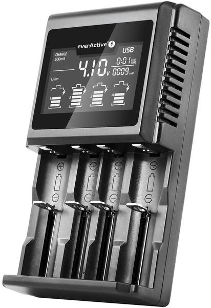 Nabíjačka valcových akumulátorov Li-ion a Ni-MH everActive UC-4000, 4 kanály, LCD, USB – pohľad na nabíjačku