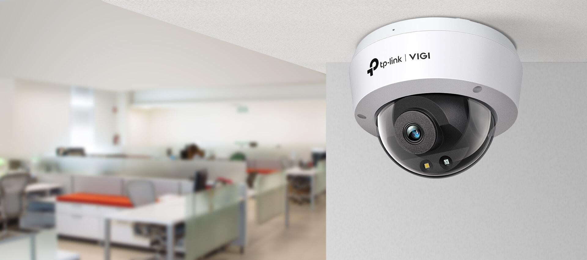 Kamera IP TP-Link VIGI C240 2.8mm, 4MP Full Color, kopułowa, IK10 IP67, H.265+, mikrofon, PoE, noc w kolorze Kamera IP TP-Link VIGI C240 2.8mm, 4MP Full Color, kopułowa, IK10 IP67, H.265+, mikrofon, PoE, noc w kolorze