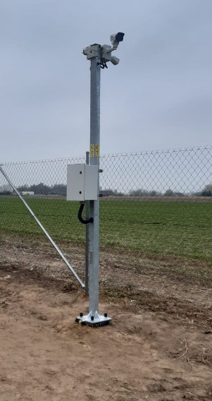 Słup ATS SKAM1/3 3m montaż kamer CCTV stal ocynkowana ogniowo kwadratowy monitoring Słup ATS SKAM1/3 3m montaż kamer CCTV stal ocynkowana ogniowo kwadratowy monitoring