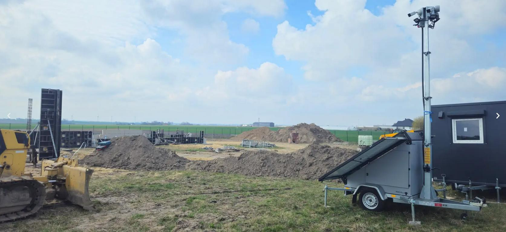 MOBILNEMASZTY PV3 przyczepa wieża monitoringu z fotowoltaiką, mobilny system CCTV na placach budowy MOBILNEMASZTY PV3 przyczepa wieża monitoringu z fotowoltaiką, mobilny system CCTV na placach budowy